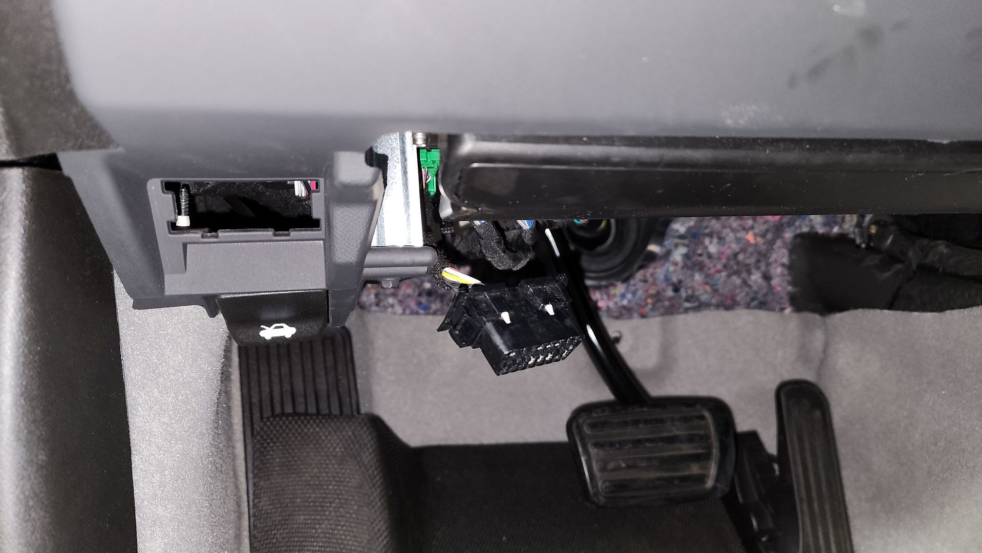 Chevrolet 2018 OBD2 Port