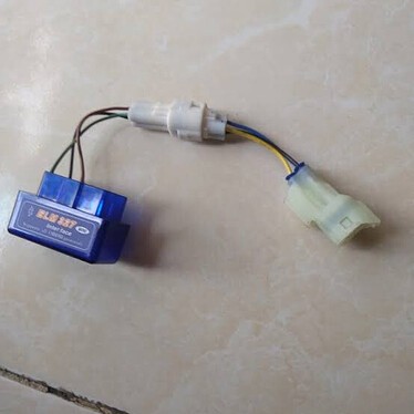 Motorcycle ECU Connection