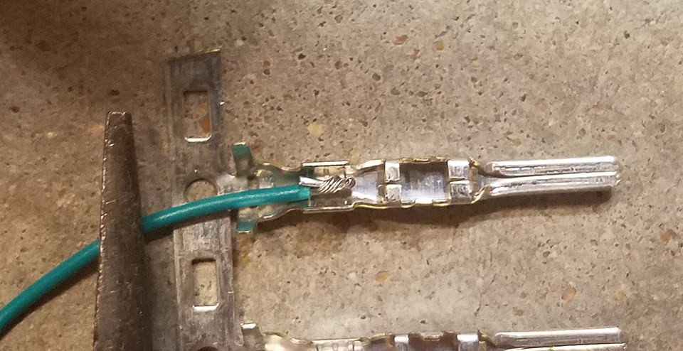 Wires aligned in pin connector
