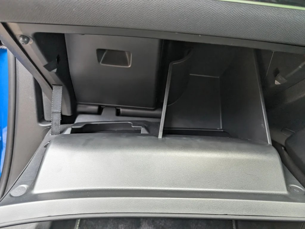 Peugeot Partner OBD2 Port Close Up
